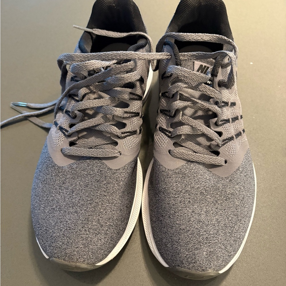 Nike Women’s Run Swift 2, Size 8